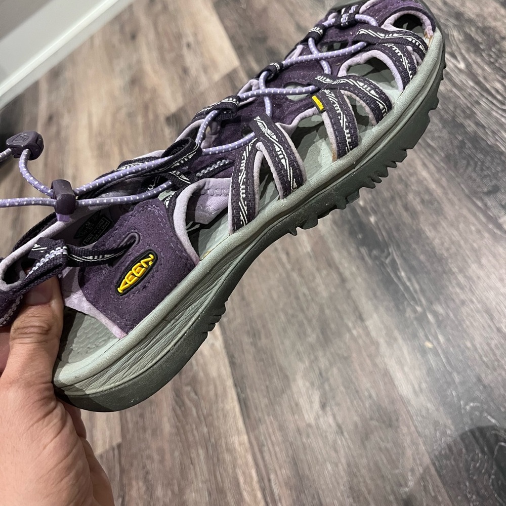 Women’s keen sandal/water shoe, size 10